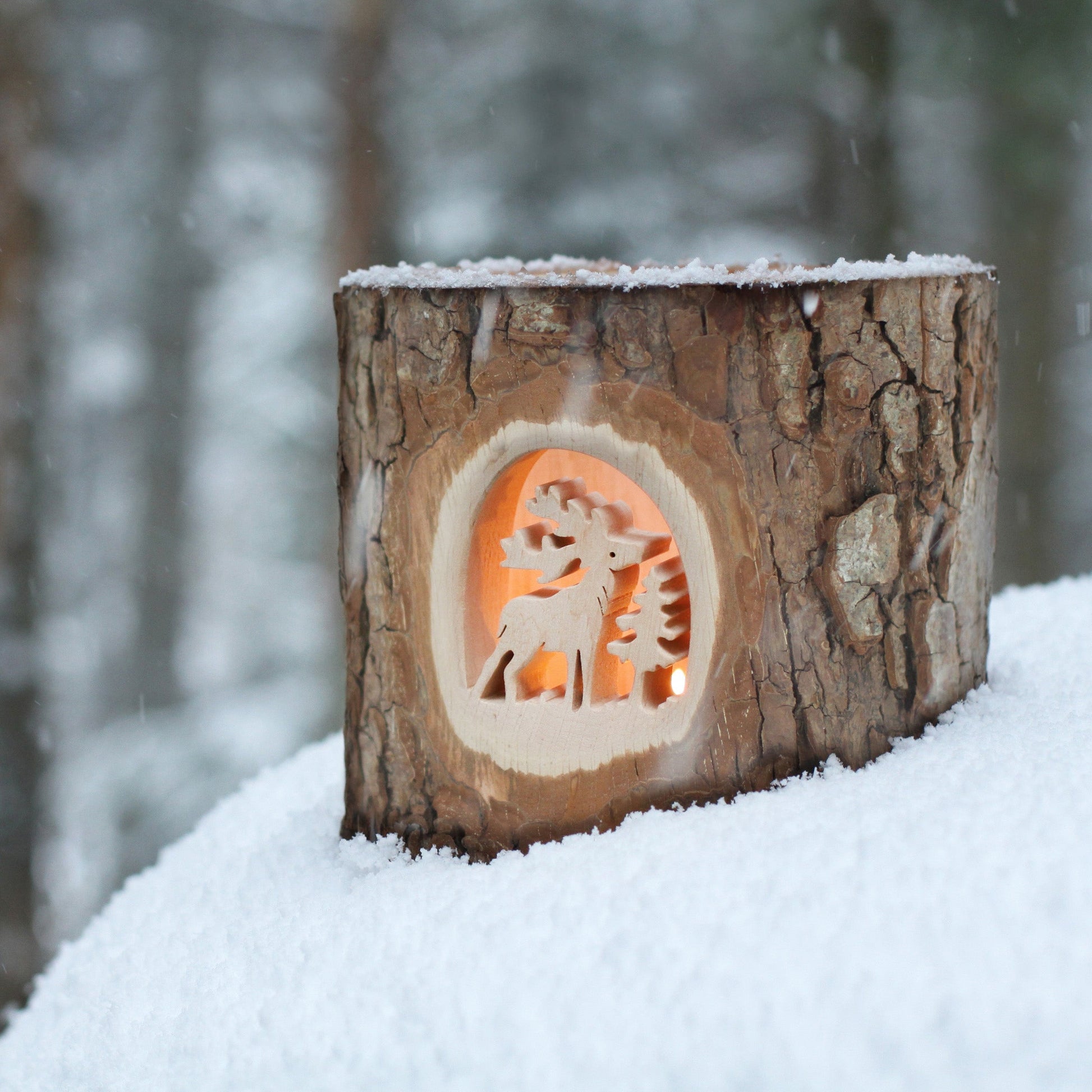 Thankgoods Hirschleuchter im Schnee